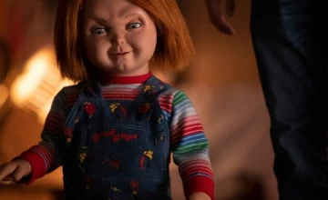 Стоп-кадр из 2 серии 1 сезона сериала Чаки