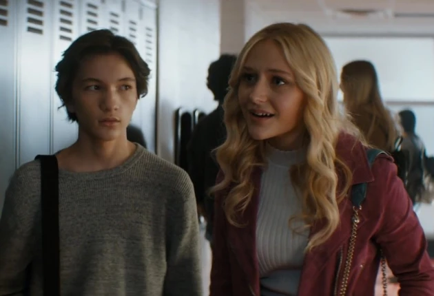 Картинки из сериала Чаки 1 сезон