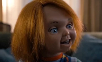 Стоп-кадр из 2 серии 2 сезона сериала Чаки